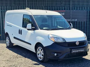 Fiat Doblo White Commercial Van Wallpaper