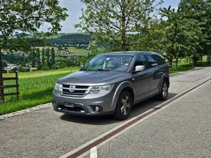 Fiat Freemont Countryside Road Wallpaper