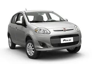 Fiat Palio Speeding On The Road Wallpaper