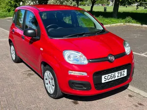 Fiat Panda Driving In The City Wallpaper