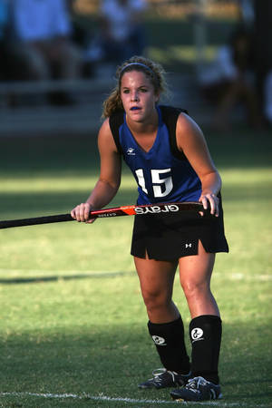 Field Hockey Female Athlete Wallpaper