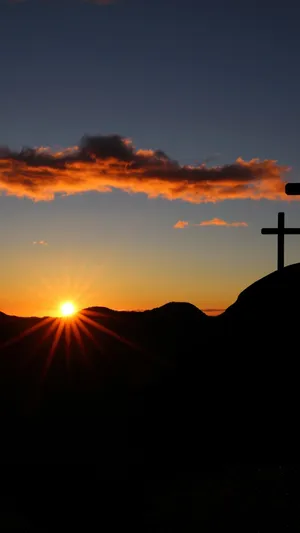 Find Peace And Comfort By Pondering Christ's Love And Messages Wallpaper