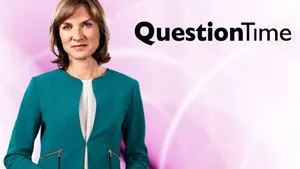 Fiona Bruce, An Elegant And Confident British Television Presenter Wallpaper