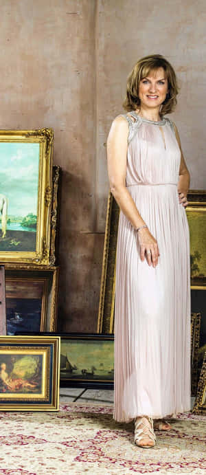 Fiona Bruce Posing Elegantly At An Event Wallpaper
