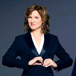 Fiona Bruce Posing For A Portrait Wallpaper