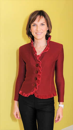 Fiona Bruce, Television Presenter And Journalist, Posing In A Stylish Outfit. Wallpaper