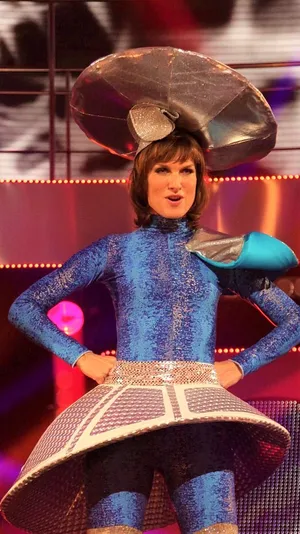 Fiona Bruce: Unveiling The Elegant Side Of Journalism Wallpaper