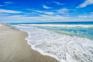 Florida Beach Foamy Ocean Water Wallpaper