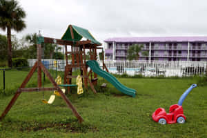 Florida Project Playgroundand Motel Wallpaper