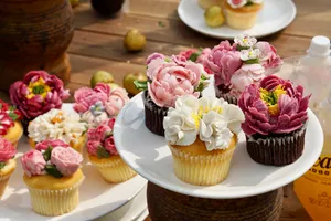 Flower Bouquet Cupcake Wallpaper