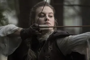 Focused Archerin Historical Costume Wallpaper