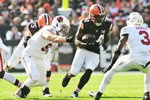 Football Action Running Back Evasion Wallpaper