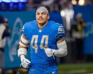 Football Linebacker Number44 Wallpaper