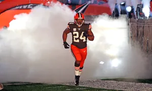 Football Player Entrance Smoke24 Wallpaper
