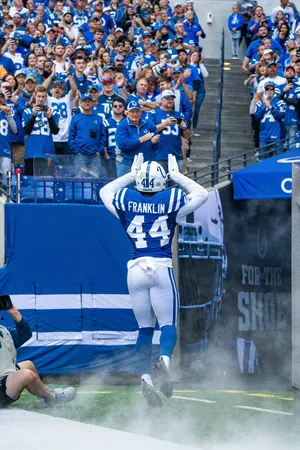 Football Player Entrance Zaire Franklin Wallpaper