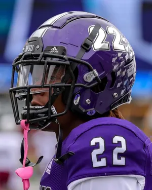 Football Player Number22 Helmet Wallpaper