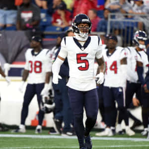 Football Player Number5 On Field Wallpaper