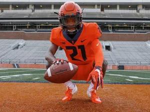 Football Player Ready For Action Wallpaper