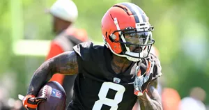 Football Player Training Session Wallpaper