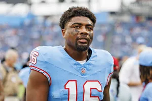 Football Player Treylon Burks16 Jersey Wallpaper