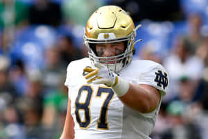 Football Playerin Action87 Wallpaper