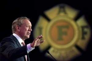 Former Governor George Pataki Delivering A Speech Wallpaper