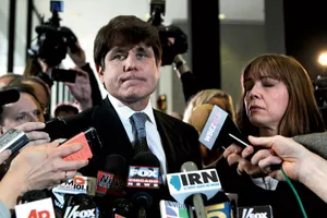 Former Illinois Governor Rod Blagojevich Engulfed By Local Media Reporters Wallpaper