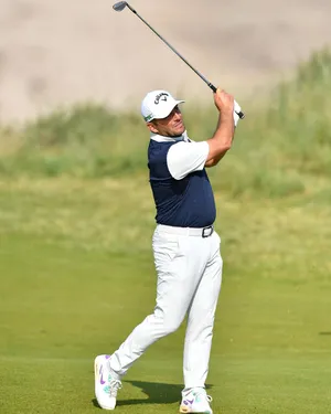 Francesco Molinari Playing Golf Wallpaper