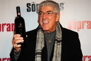 Frank Vincent 2070 X 1380 Wallpaper
