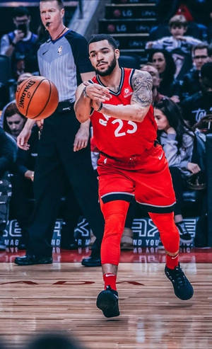 Fred Vanvleet With Referee Wallpaper