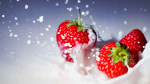 Fresh And Juicy Red Strawberry Wallpaper