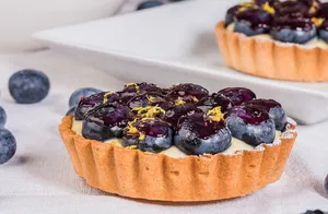 Freshly-baked Blueberries Tart Wallpaper