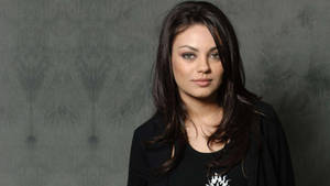 Friends With Benefits Star Mila Kunis Wallpaper