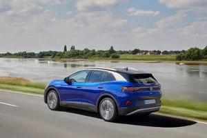 Futuristic Elegance: The Volkswagen Id.4 Electric Suv Wallpaper