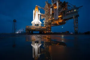 Futuristic Spacecraft Exploring The Cosmos Wallpaper