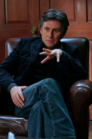 Gabriel Byrne 2336 X 3504 Wallpaper