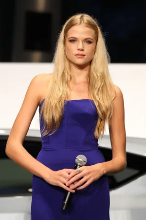 Gabriella Wilde Starring In A Dramatic Scene Wallpaper