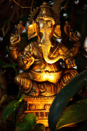 Ganesh Ji Hd Gold Statue Wallpaper