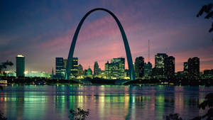 Gateway Arch Monument In St Louis, Missouri Wallpaper