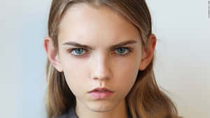 Gawky Young Girl Wallpaper