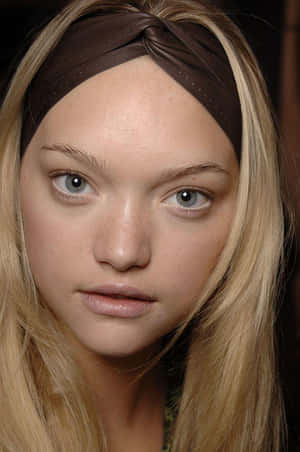 Gemma Ward Gracing The Camera With Her Captivating Gaze Wallpaper