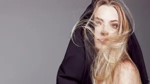 Gemma Ward Posing During A Photoshoot Wallpaper