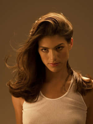 Genevieve Padalecki Posing For A Stunning Portrait Wallpaper