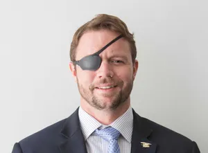 Gentlemanwith Eyepatch Wallpaper