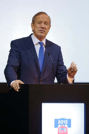 George Pataki Speeching Near The Podium Wallpaper