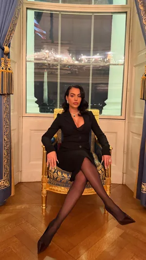 Georgina Rodríguez Elegant Black Dress Wallpaper