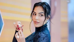 Georgina Rodríguez Elegant Style Wallpaper