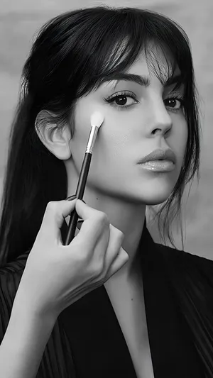 Georgina Rodríguez Makeup Tutorial Wallpaper