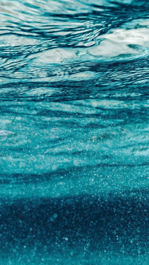 Get Noticed With The Trendy Turquoise Iphone Wallpaper