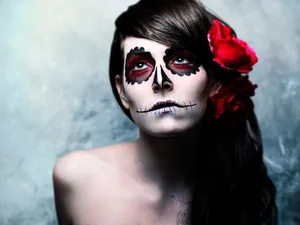Get Your Spook On This Halloween With Creative Makeup!